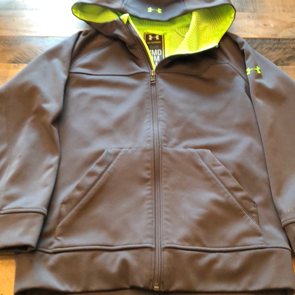 Under Armour Storm Jacket, Youth size M